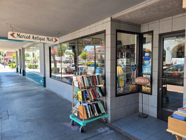 Front exterior view of Merced Antique Mall located on West Main Street in downtown Merced, California